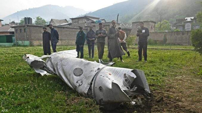 حطام طائرة في الشطر الهندي من كشمير