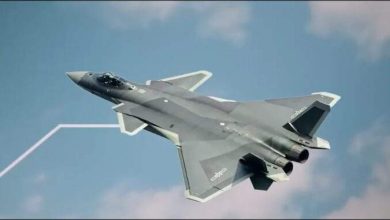 الصين تدشن رسميًا النسخة ذات المقعدين من مقاتلة الجيل الخامس “جيه-20”