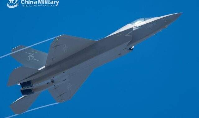 J-35 الصينية: هل بدأ الإنتاج الضخم لأقوى مقاتلة شبحية صينية؟