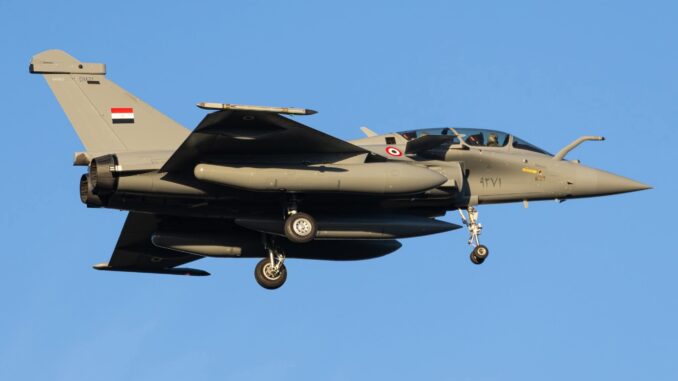 “داسو للطيران” تسلّم مصر ثلاث مقاتلات “رافال” جديدة