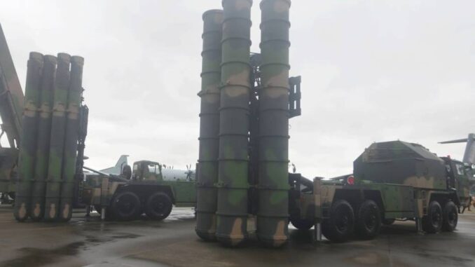 القاهرة تعزّز دفاعاتها الجوية بـ HQ-9B.. ما قدرات النظام ومَن المستهدف؟