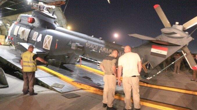 العراق يستلم الدفعة الأولى من مروحيات “كاراكال” الفرنسية لتعزيز قدراته الدفاعية