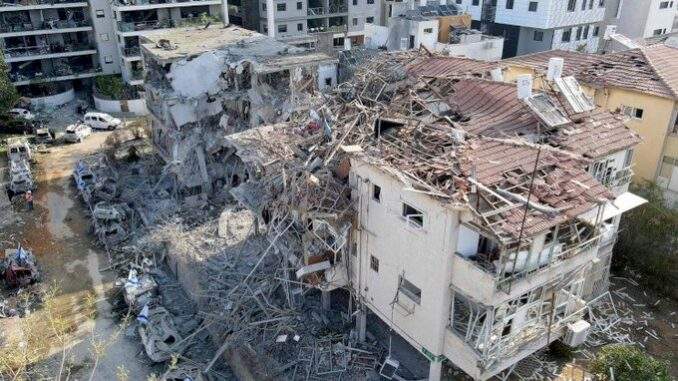 إيران بين “الكرامة الاستراتيجية” وواقع شروط واشنطن