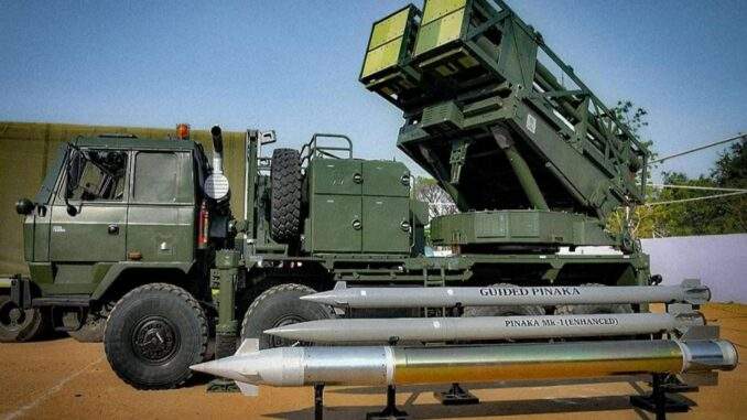 الهند تعزز قدراتها الصاروخية بتوسيع منظومة “بيناك” المحلية