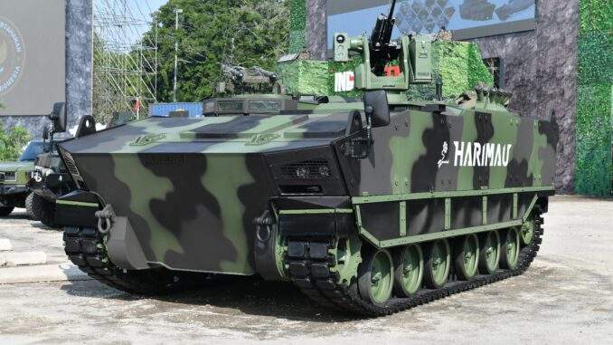 FNSS وPT Pindad تزيحان الستار عن KAPLAN APC