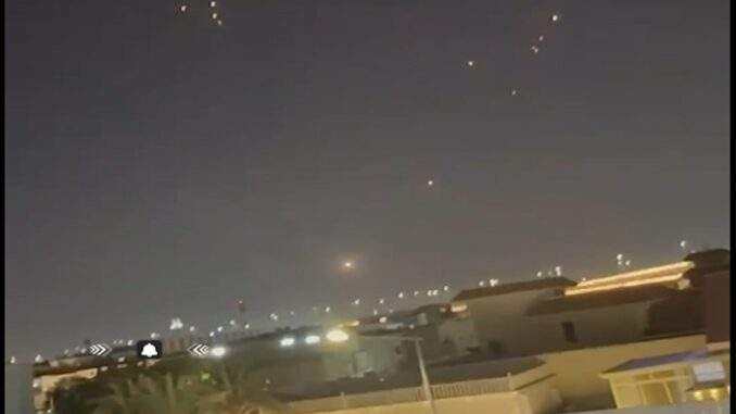 الهجوم الصاروخي الإيراني على قاعدة العديد الأميركية: رسالة سلام ومفترق طرق