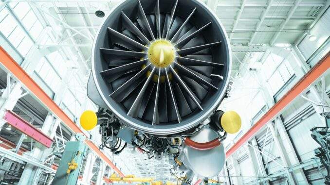 تايلاند أول دولة آسيوية تتبنى مقاتلات Gripen E/F بمحركات GE الأميركية المتطورة