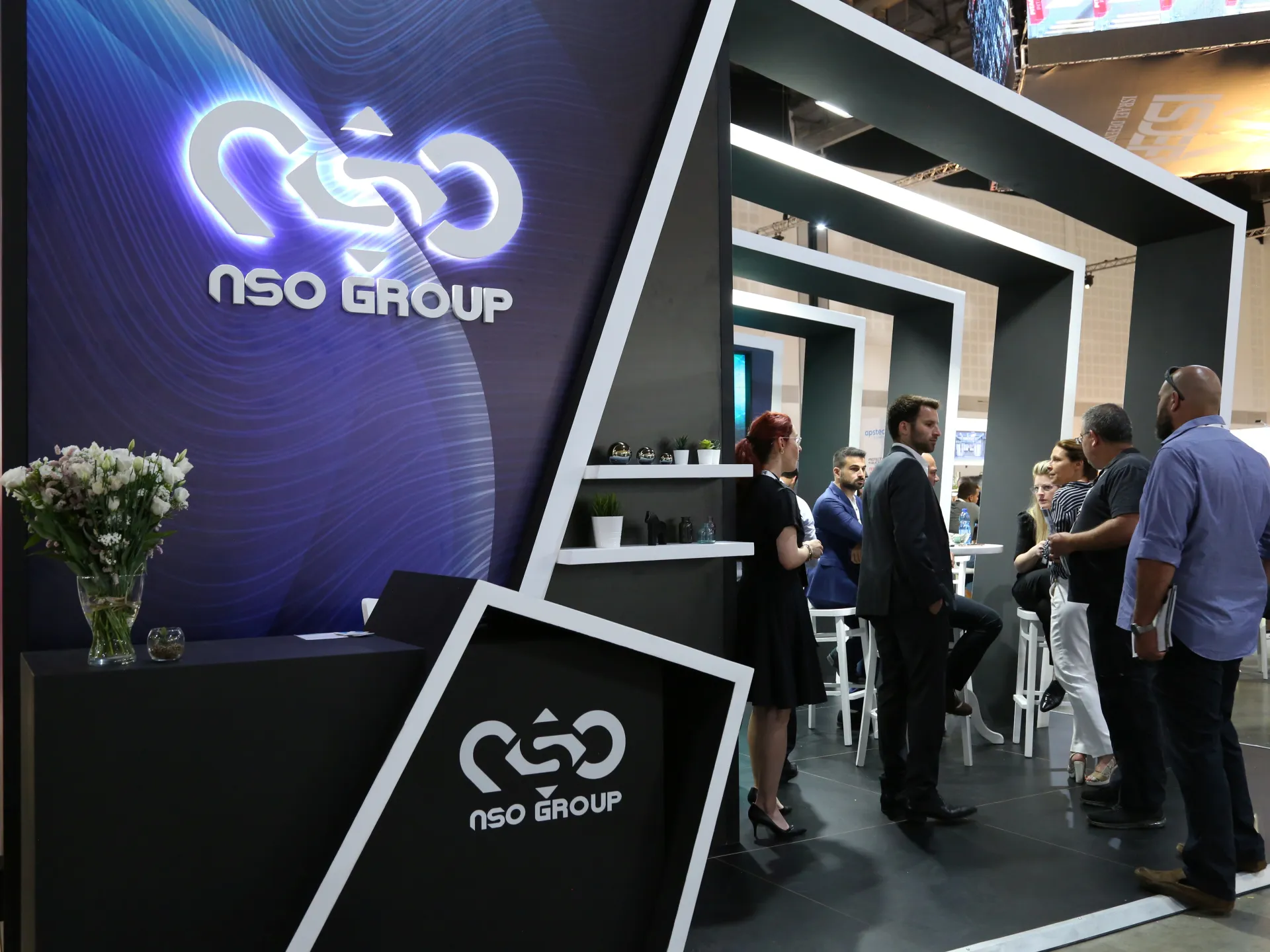 بعد الفضيحة العالمية.. استقالة مدير شركة "إن إس أو" الإسرائيلية المصنّعة  لبرنامج التجسس "بيغاسوس" | أخبار | الجزيرة نت