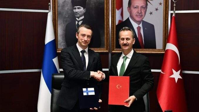 فنلندا وتركيا توقعان اتفاقية دفاعية لتعزيز الأمن المشترك