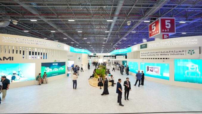 الجناح السعودي يختتم مشاركته في “آيدف 2025” بمكتسبات استراتيجية تمكّن الصناعات العسكرية