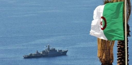 عطل فني يجبر فرقاطة جزائرية على إلغاء المشاركة في مناورات بحرية