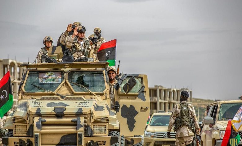 بعد وصول “جو بايدن” إلى الحكم.. الإمارات تخفض مساعداتها إلى قوات حفتر