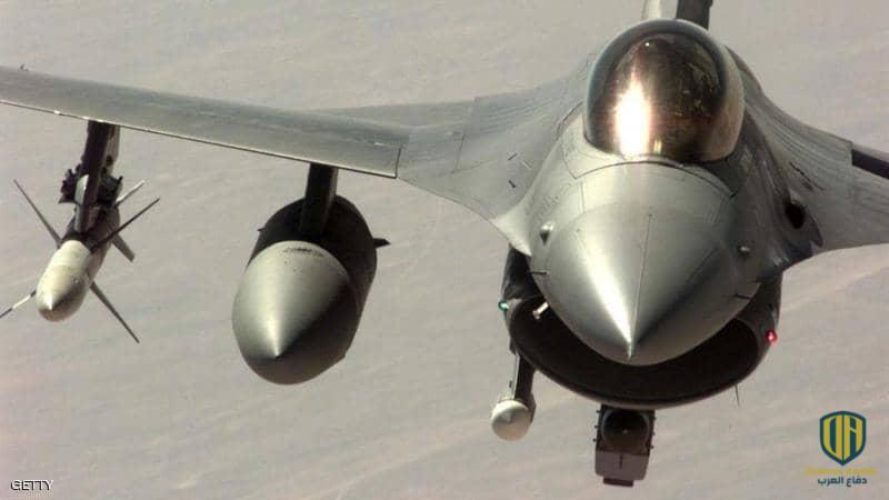 مقاتلة من طراز "إف-16"