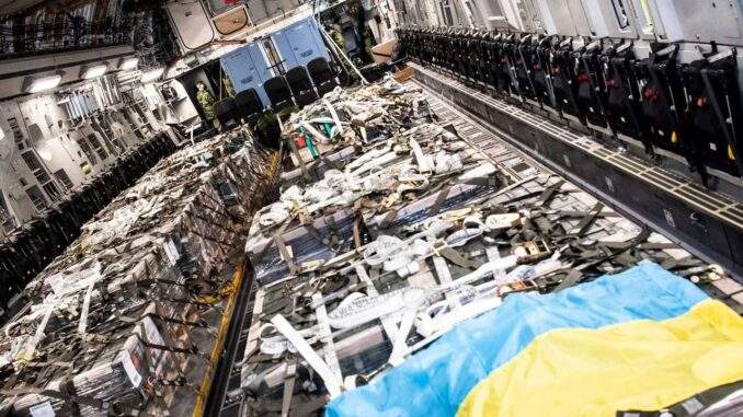 بعد “خطأ محاسبي”.. واشنطن تعتزم تزويد كييف بدفعة جديدة من الأسلحة