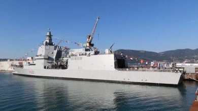 “فينكانتييري” تسلّم البحرية الإيطالية سفينة حربية جديدة