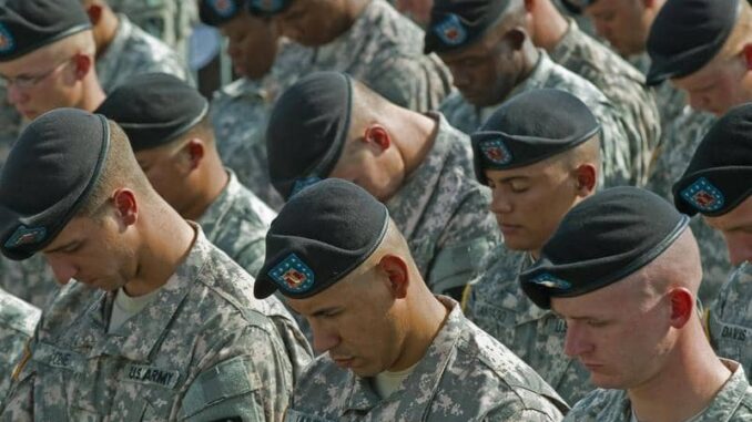 تساؤلات حول وفاة ثلاثة جنود في قاعدة عسكرية أمريكية