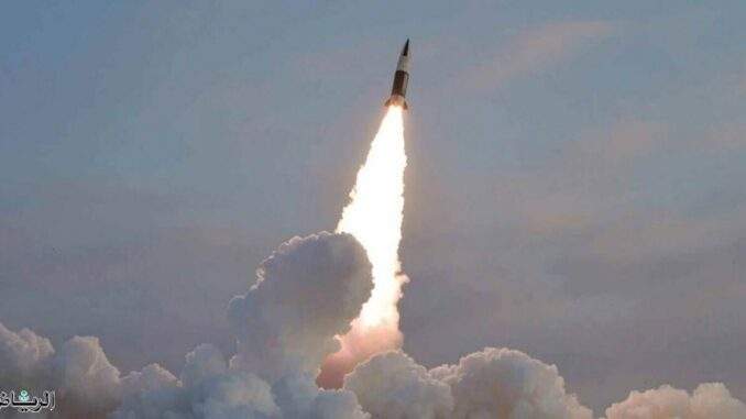 “وول ستريت جورنال”: كوريا الشمالية زودت روسيا بصواريخ باليستية وقاذفات