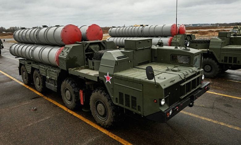 غانتس: بطاريات روسية استهدفت طائرات إسرائيلية في سوريا قبل شهرين