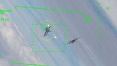 ماذا لو دخلت طائرة من دون طيار بالذكاء الاصطناعي في معركة جوية مع مقاتلة يقودها إنسان؟