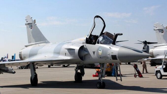 مجلة فرنسية: فرنسا تعتزم تزويد أوكرانيا بمقاتلات “ميراج” إماراتية