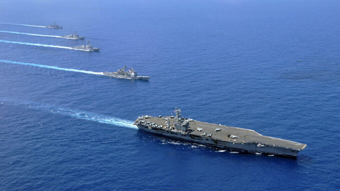 البحرية الأميركية تنشر لقطات لعملياتها في البحر الأحمر