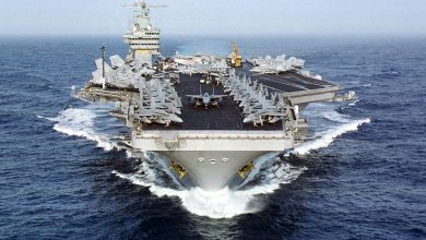 فيديو لمرور حاملة الطائرات العملاقة “دوايت أيزنهاور” عبر قناة السويس