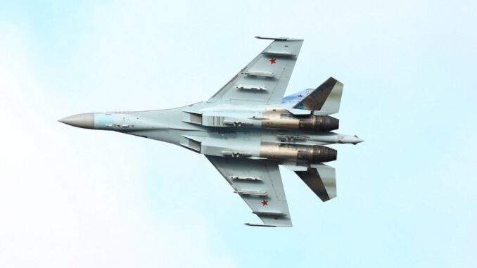 دفعة جديدة من طائرات “سو-35 إس” المتطورة تُعزّز قدرات القوات الجوية الروسية
