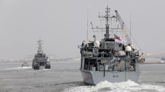 بالصور.. وصول الدفعة الأولى من السفن البحرية المشاركة في معرض “نافدكس 2023”