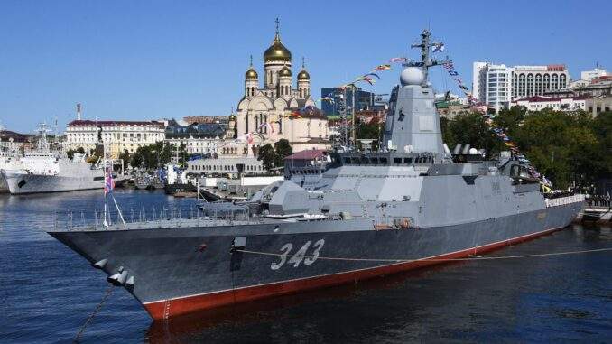 رسالة قوية من روسيا والصين.. مناورات بحرية ضخمة في بحر الصين الجنوبي