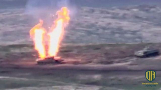فيديو لقافلة من المركبات العسكرية التابعة للقوات الأرمنية مدمرة بضربة جوية واحدة