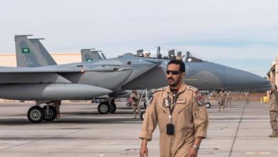 بالفيديو.. مقاتلة “إف 15 – اس اي” تدمر هدف سطحي في بحر العرب