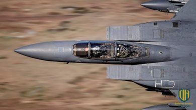 بالفيديو: مقاتلات “إف-15” ترافق قاذفة “بي-1بي” أمريكية في طريقها إلى منطقة الخليج