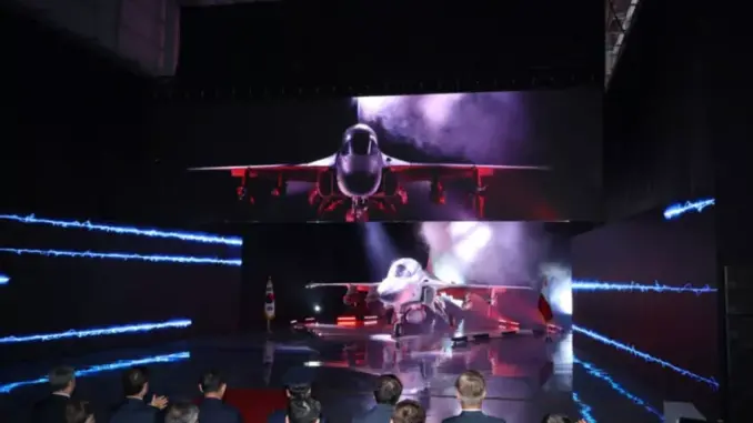 تدشين طائرة مقاتلة جديدة لسلاح الجو البولندي في حفل مهيب