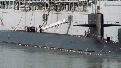 البحرية الأمريكية تتسلم ثاني غواصة مزودة بصواريخ نووية “منخفضة” القوة