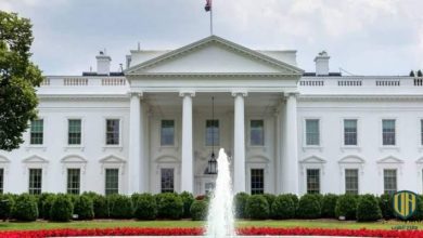 البيت الأبيض يعلق على تقارير تجميد حزمة مساعدات عسكرية لأوكرانيا