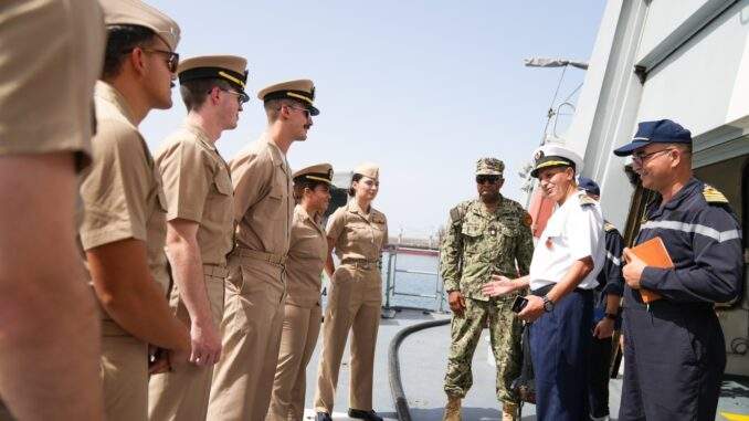 المّدمرة “يو إس إس بول إغناتيوس” الأمريكية تختتم تمرينها مع البحرية الملكية المغربية