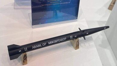 إيران تعرض صاروخًا باليستيًا جديدًا في روسيا