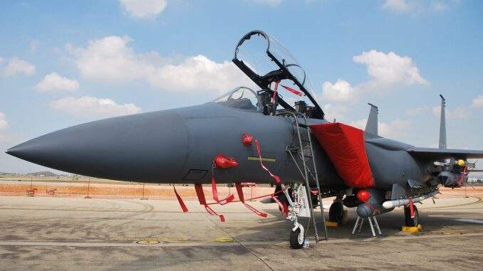 “بوينج” تكشف عن خطة لتحسين قدرات مقاتلات F-15K الكورية الجنوبية