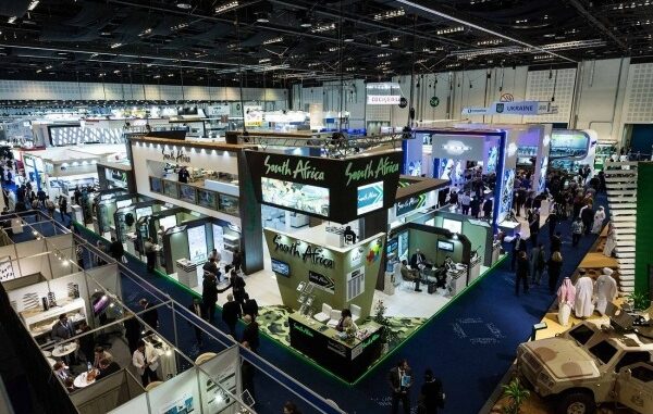 ما هي أهم أنواع العتاد العسكري التي تشملها تجارة السلاح في العالم؟