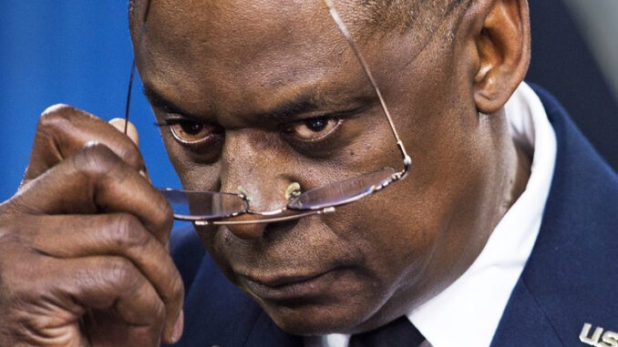 وزير الدفاع الأمريكي: نعتزم تقديم المزيد من الدعم لكييف