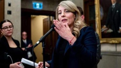 كندا تفرض حظرًا شاملًا على مبيعات الأسلحة لإسرائيل