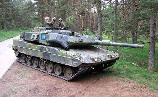 السويد تسلّم أوكرانيا دبابات “ستريدسفان 122”.. ما أبرز مواصفاتها؟