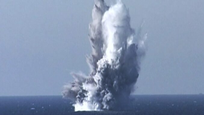 بيونغ يانغ تختبر منظومة أسلحة جديدة قادرة على إحداث “تسونامي إشعاعي واسع النطاق”