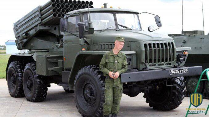 الجيش الروسي بدأ يتسلم صواريخ مخصصة للراجمات .. تعرف على طريقة عملها (فيديو)