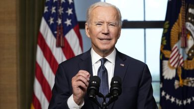 نائبة أمريكية: بايدن وهاريس قاما بتسليم مليارات الدولارات من الأسلحة إلى “حثالة الأرض”