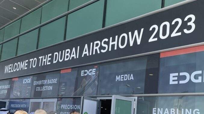 وزارة الدفاع الإماراتية تبرم صفقات بقيمة 4.7 مليار درهم في أول أيام معرض دبي للطيران