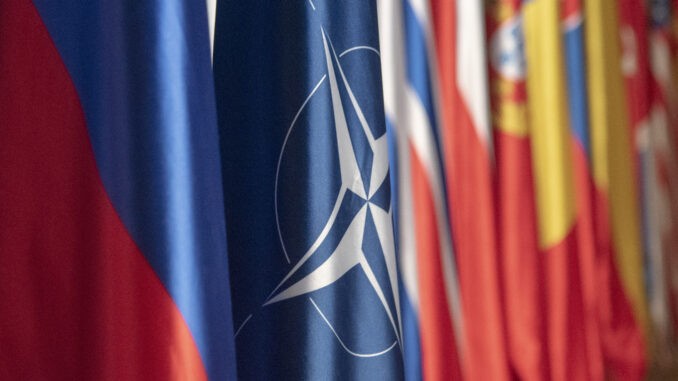 “الدرونز” التركية والإيرانية بين حلف الناتو وروسيا