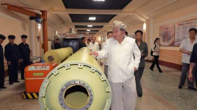 زيارة زعيم كوريا الشمالية للمصانع العسكرية.. تفقّد للتقدم في الصناعة الدفاعية