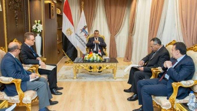وزير الإنتاج الحربي يلتقي سفير ألمانيا لبحث سبل تعزيز التعاون المشترك