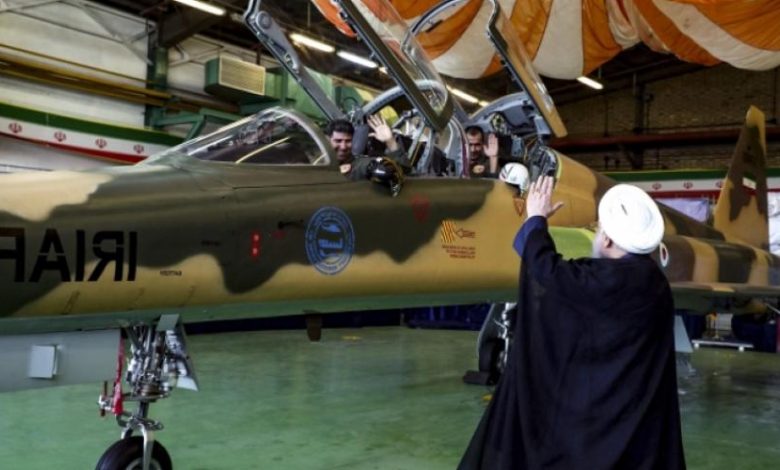 ثلاثة قتلى بتحطم طائرة حربية إيرانية في تبريز (فيديو)